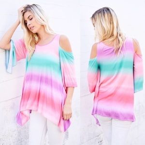 🎉HP🎉 Gradient Cold Shoulder Asymmetrical Tunic Top